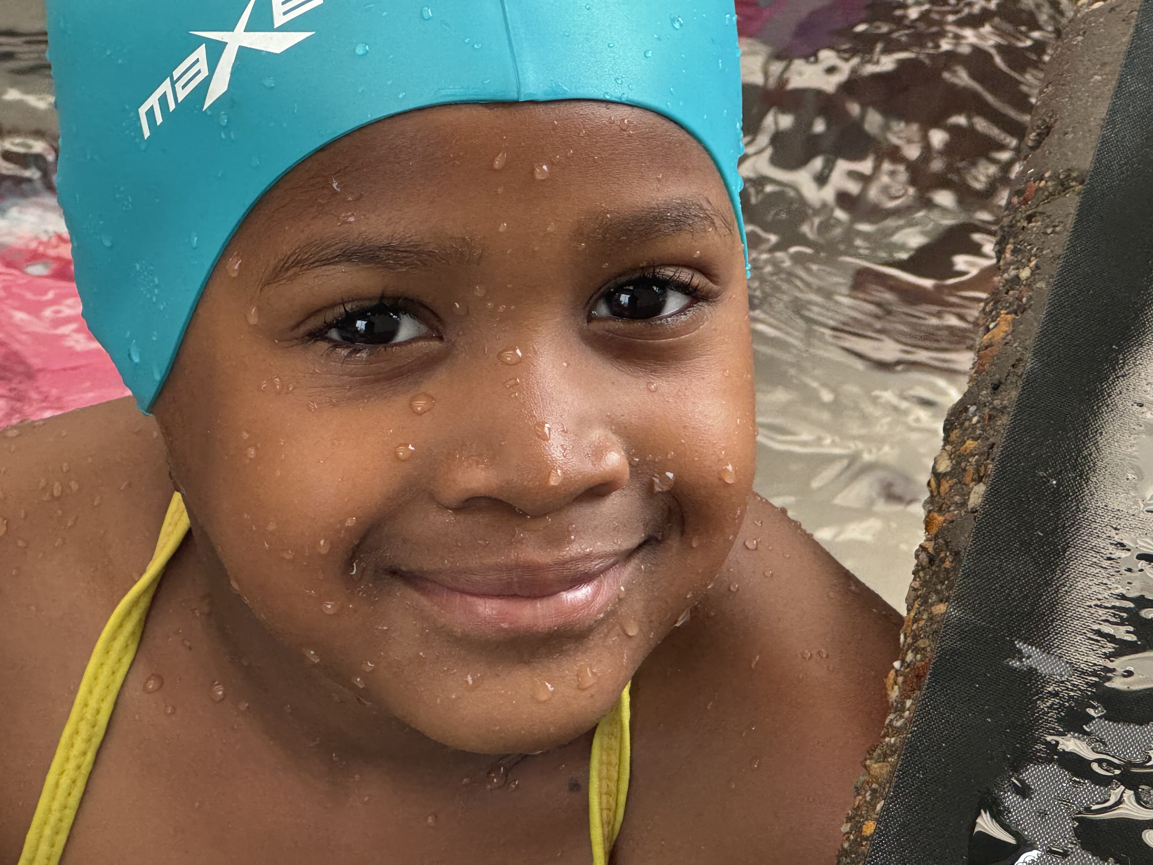 Unsere Schwimmkinder haben einen neuen Pool